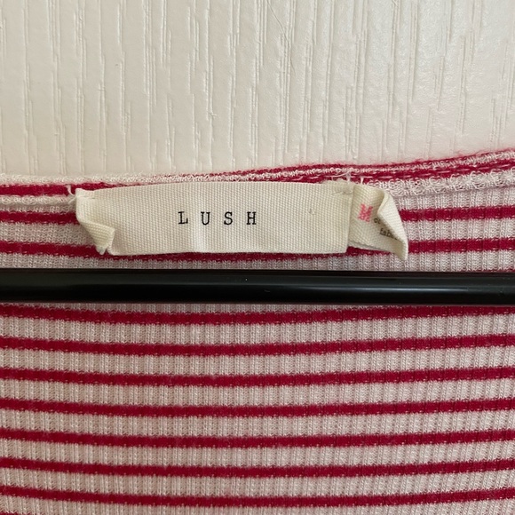 Lush Red and White Striped flowy shirt - Picture 4 of 5